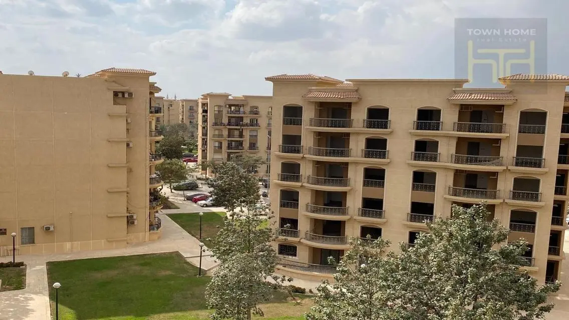 للإيجار في مدينة الرحاب شقه 99 متر فيو جاردن