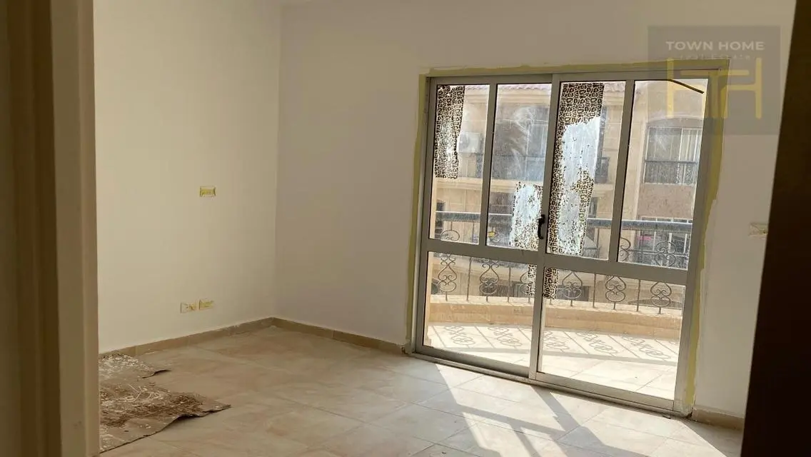 للإيجار في مدينة الرحاب شقه 99 متر فيو جاردن