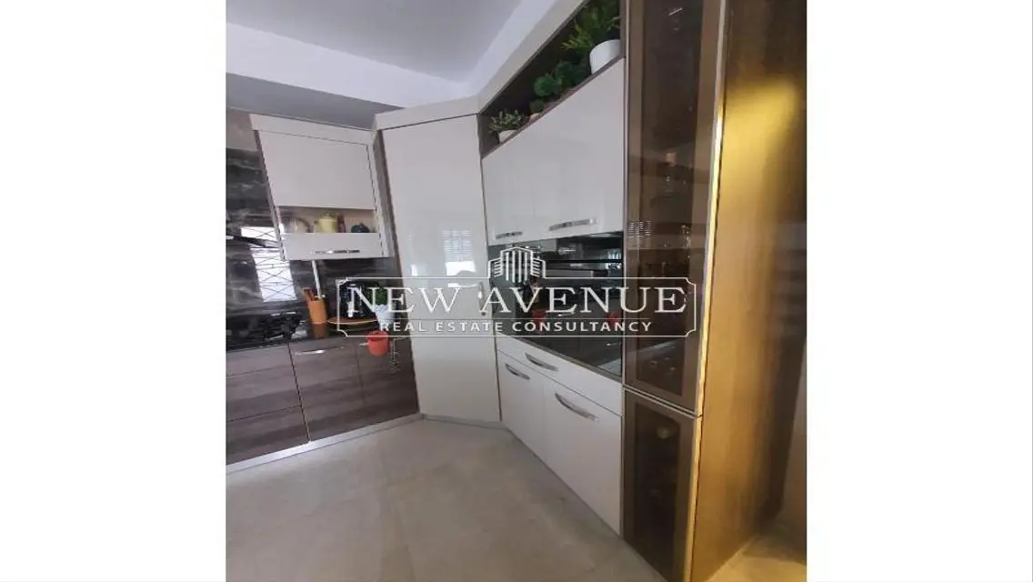 Luxurious Fully Finished Villa directly on main lake