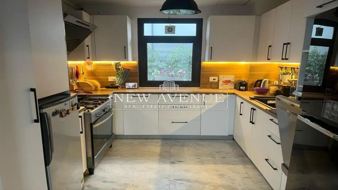 Villa super lux finished ready to move at Al-Burouj