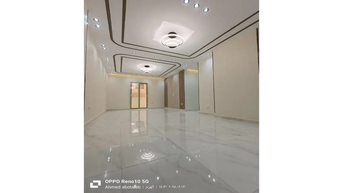 للبيع شقه فيو مفتوح بحدايق الاهرام بجوار الخدمات  