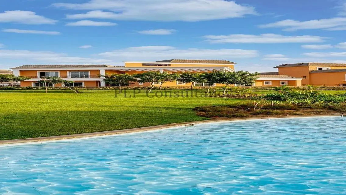 Villa Middle For Sale 266m in layan new cairo