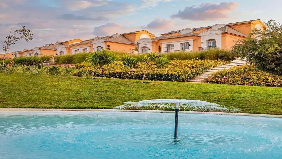 Villa Middle For Sale 266m in layan new cairo