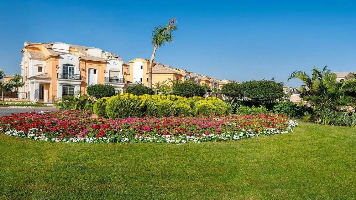 Villa Middle For Sale 266m in layan new cairo