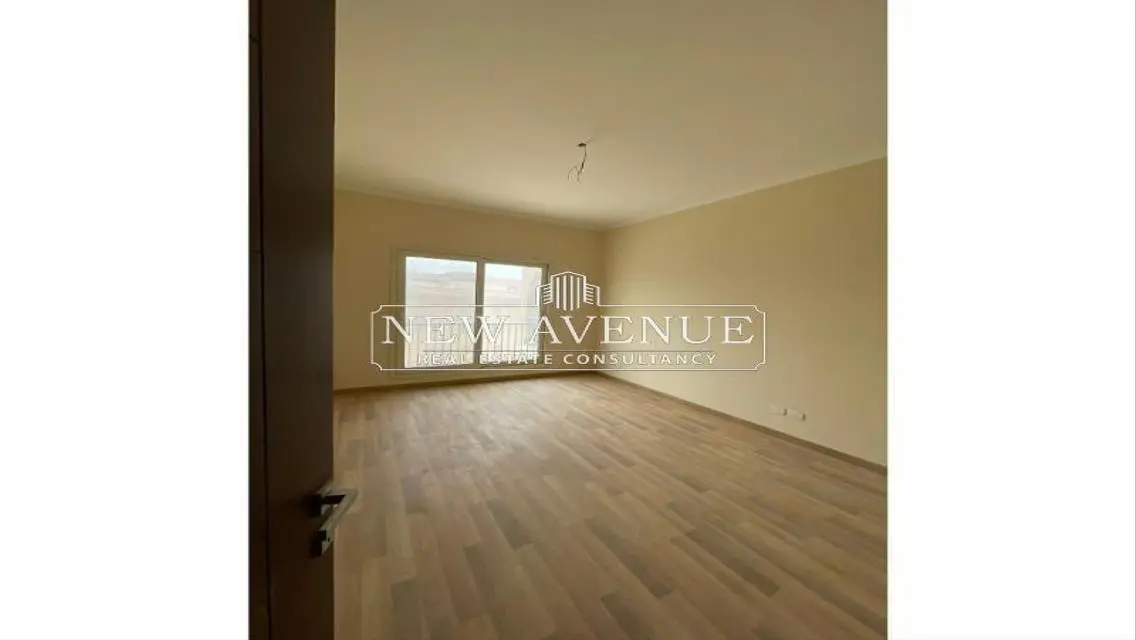 Fully finished Delivered Apartment at 90 Avenue