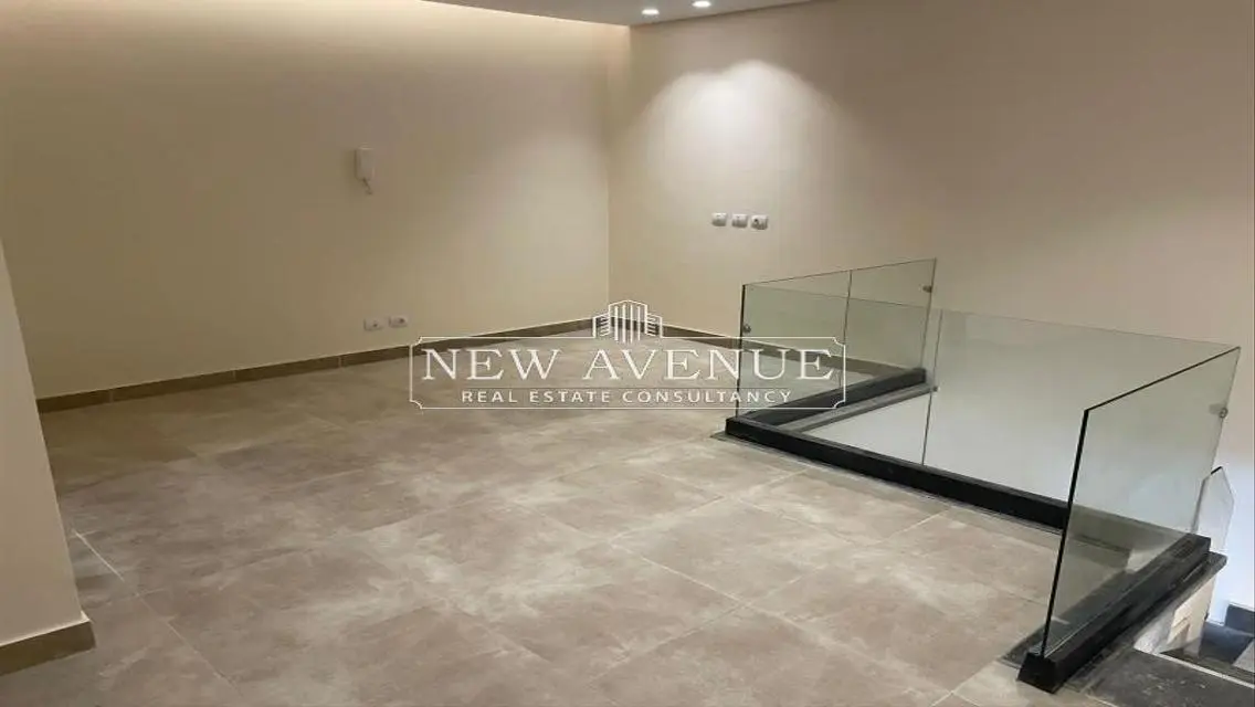 Fully finished Delivered Duplex with garden