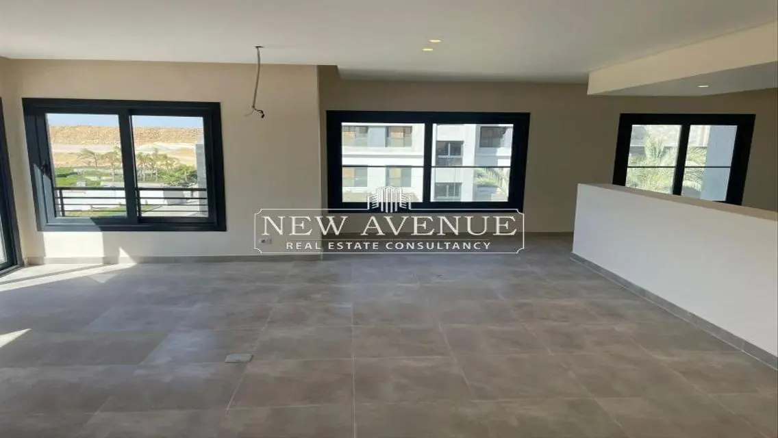 Fully finished Delivered Duplex with garden