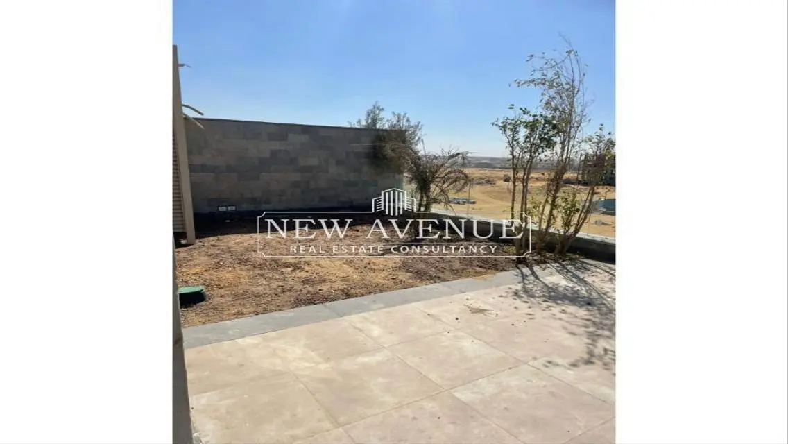 Fully finished Delivered Duplex with garden