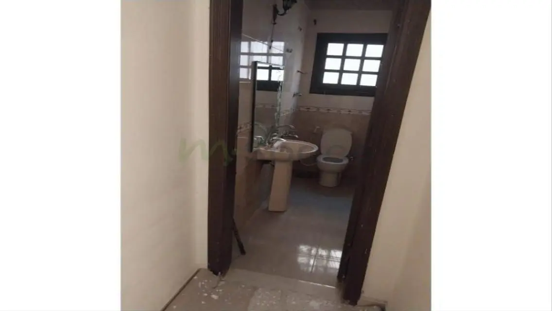 Luxury 3 Bedroom 2 Bathroom Apartment