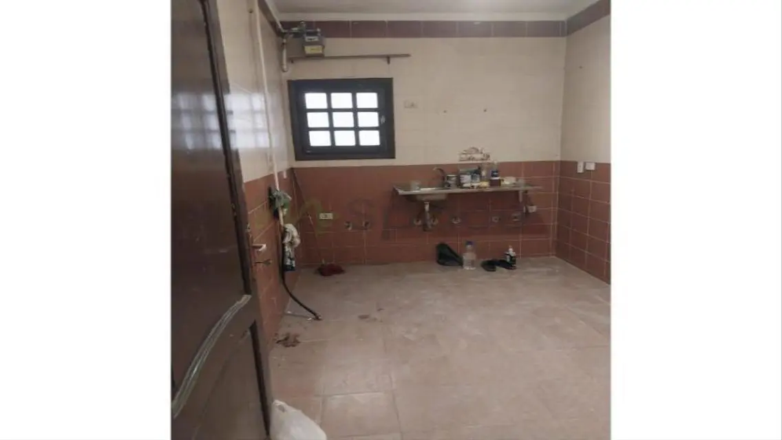 Luxury 3 Bedroom 2 Bathroom Apartment