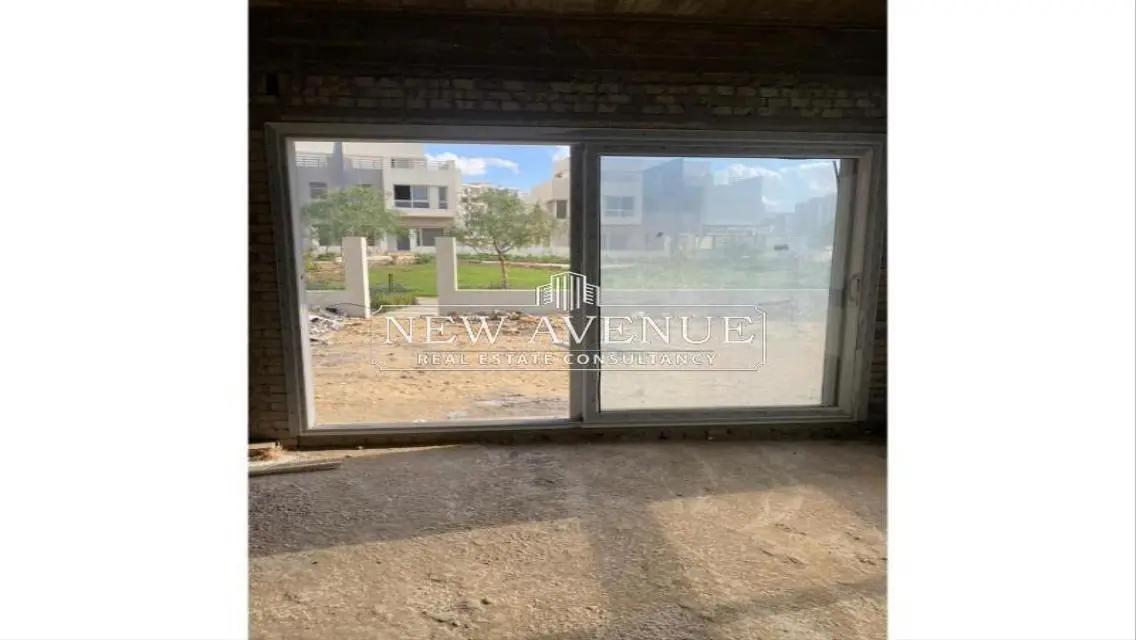 Twin house Very prime location G and 1 and roof - RTM