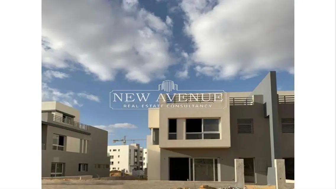 Twin house Very prime location G and 1 and roof - RTM