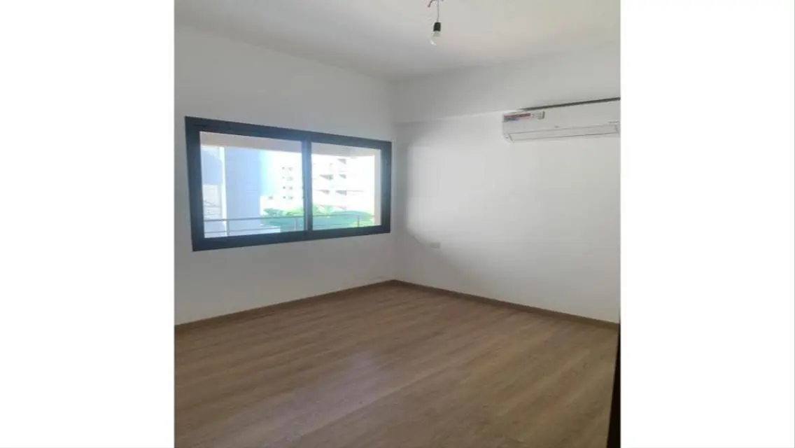 Semi furnished apartment 155m sale Fifth Square
