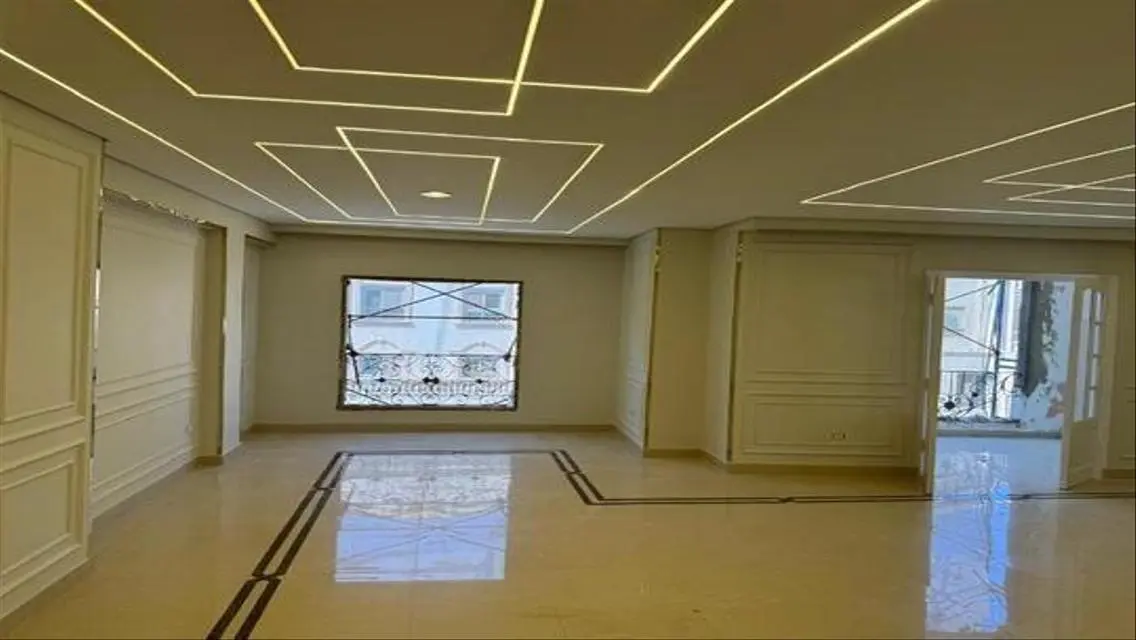 شقة270م* تشطيب سوبر لوكس *البنفسح عمارات اول سكن