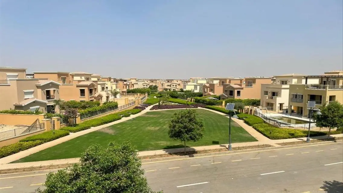 فيلا للايجار في ميفيدا ( القاهرة الجديدة )