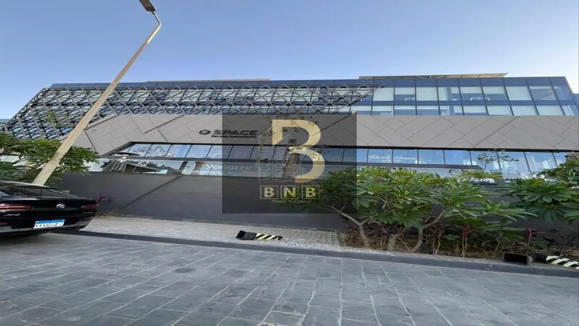 Luxury Apartment of 660m with Exclusive Amenities