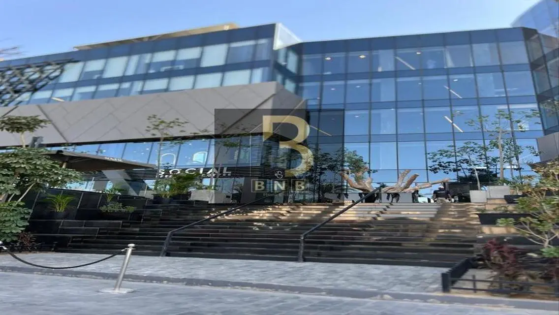 Luxury Apartment of 660m with Exclusive Amenities