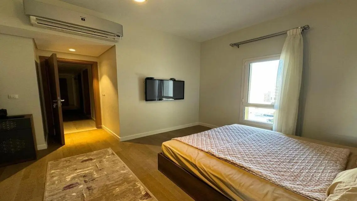 Furnished apartment of 191m for rent in Mivida