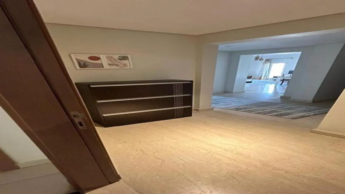 Furnished apartment of 191m for rent in Mivida