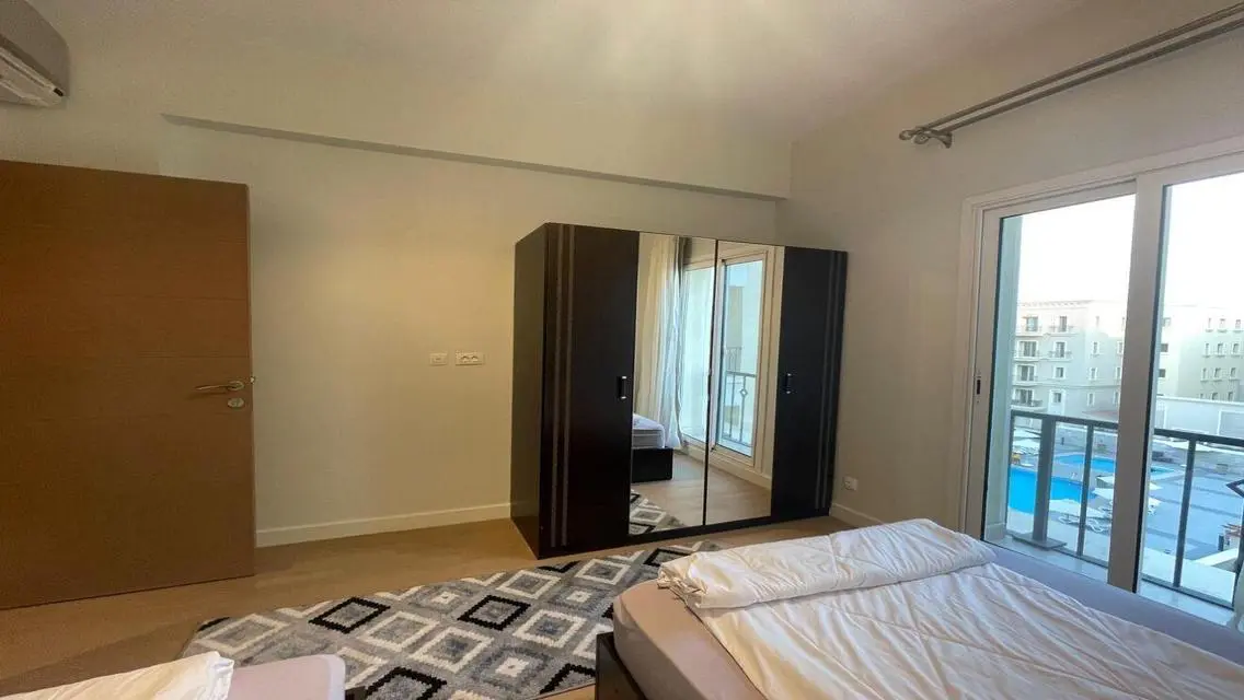 Furnished apartment of 191m for rent in Mivida