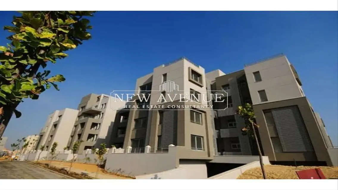 Fully finished Apartment with Kitchen, AC&#39;s and parking