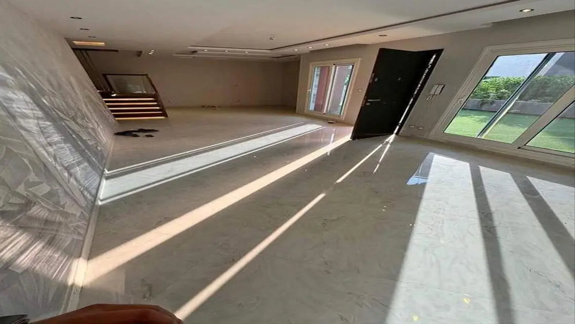 Apartment for sale fully finished with AC&#39;S