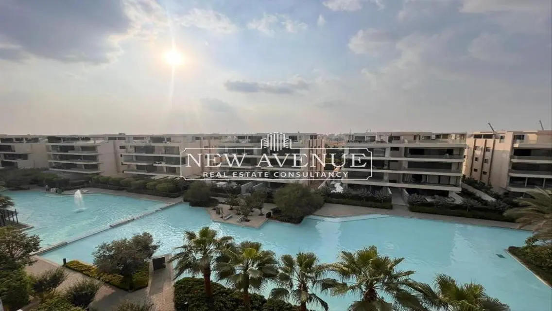 Very Prime Location 3BR Apt in Lake View Residence