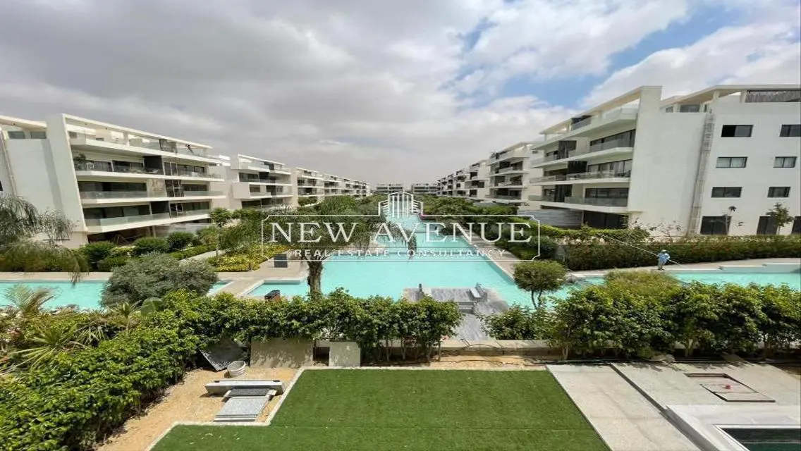 Very Prime Location 3BR Apt in Lake View Residence