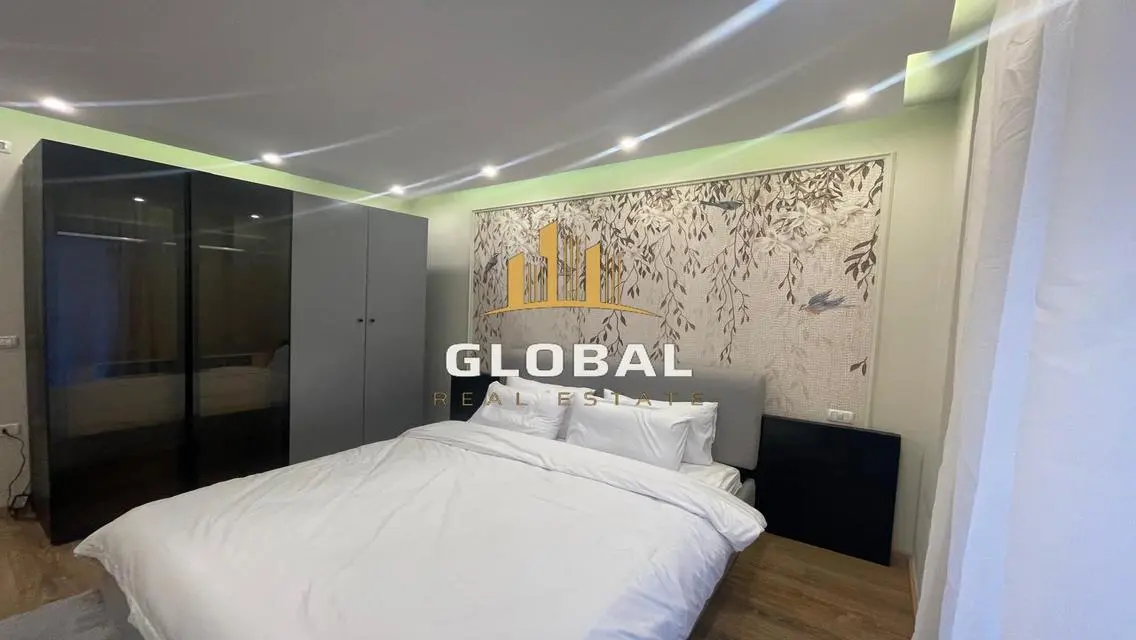 Luxury Apartment with Spacious Layout and Amenities