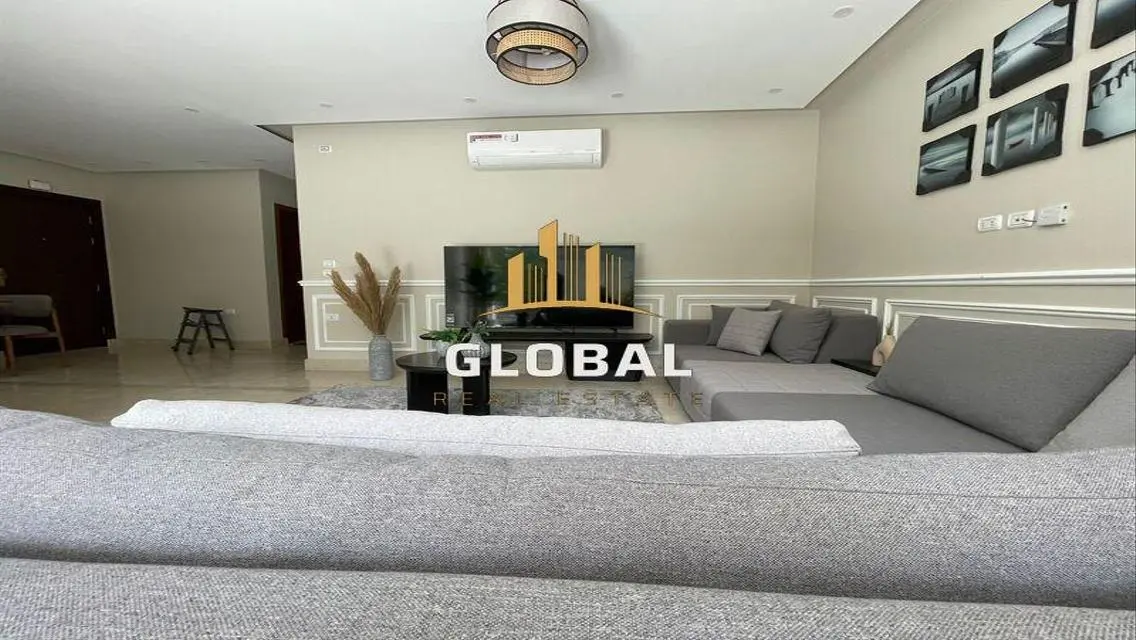 Luxury Apartment with Spacious Layout and Amenities