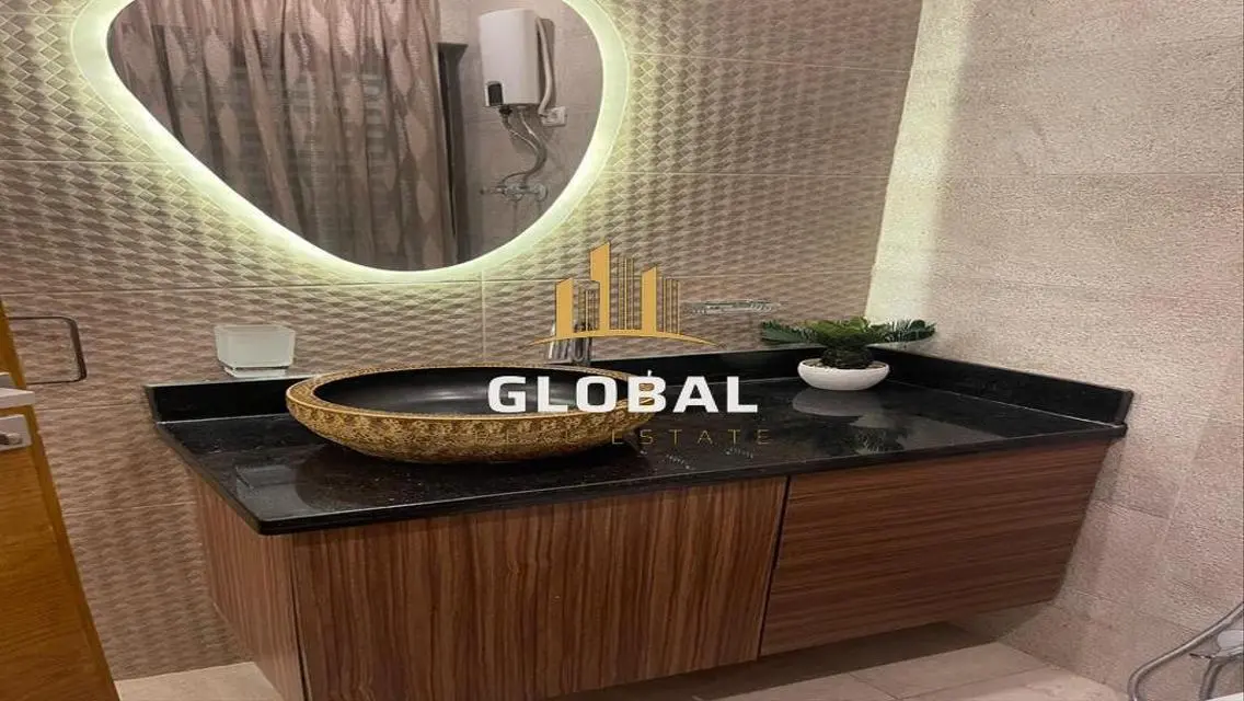Luxury Apartment with Spacious Layout and Amenities