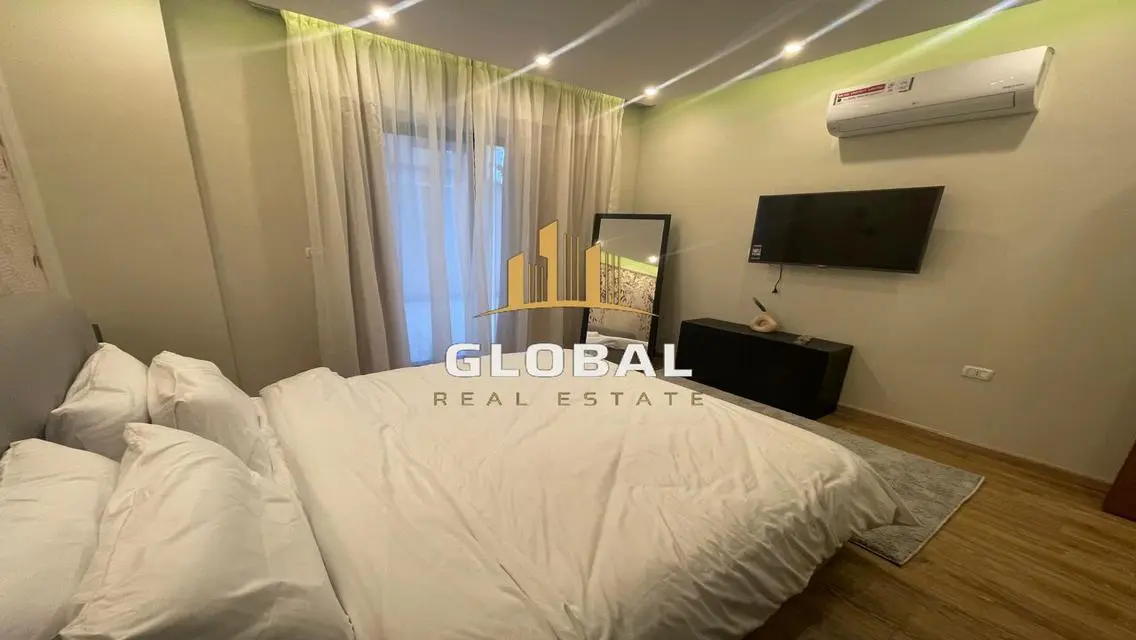 Luxury Apartment with Spacious Layout and Amenities