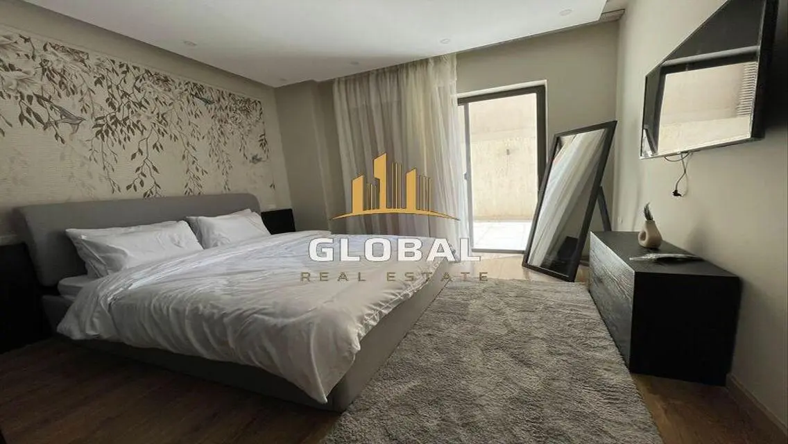 Luxury Apartment with Spacious Layout and Amenities