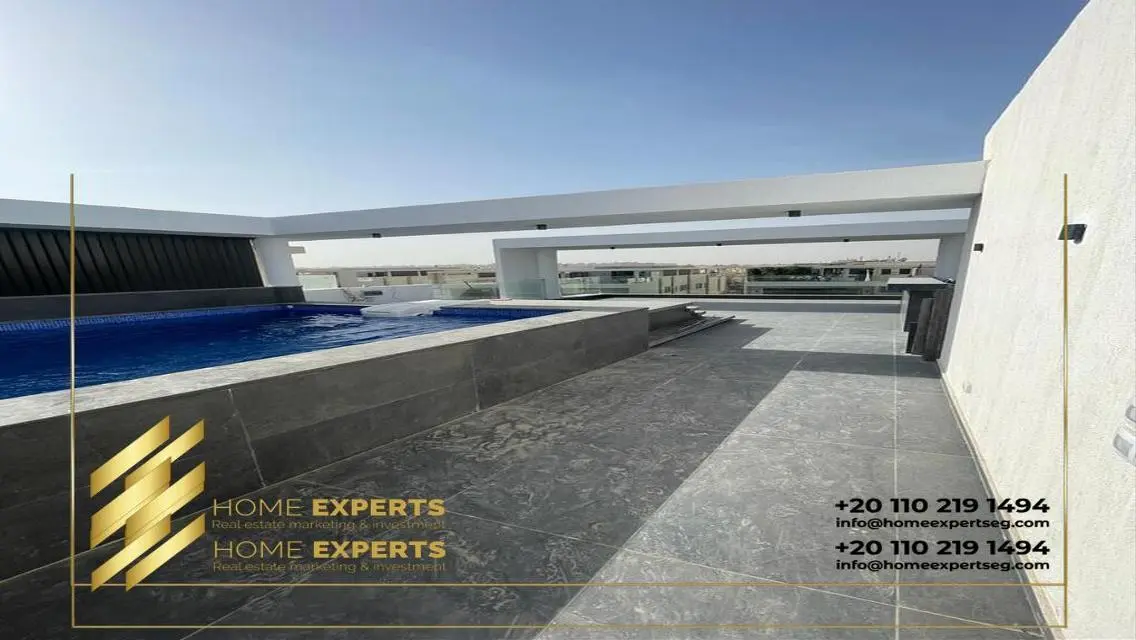 Penthouse roof with pool for rent in Lake View