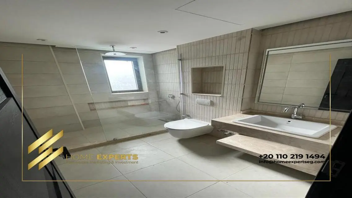 Penthouse roof with pool for rent in Lake View