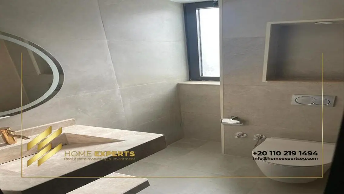 Penthouse roof with pool for rent in Lake View