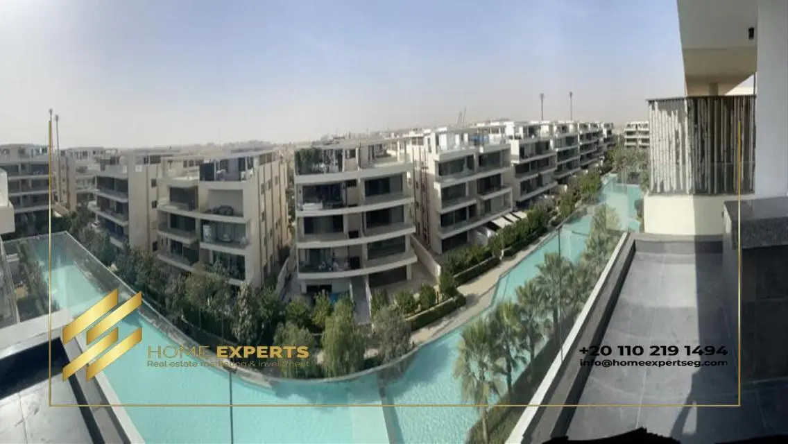 Penthouse roof with pool for rent in Lake View