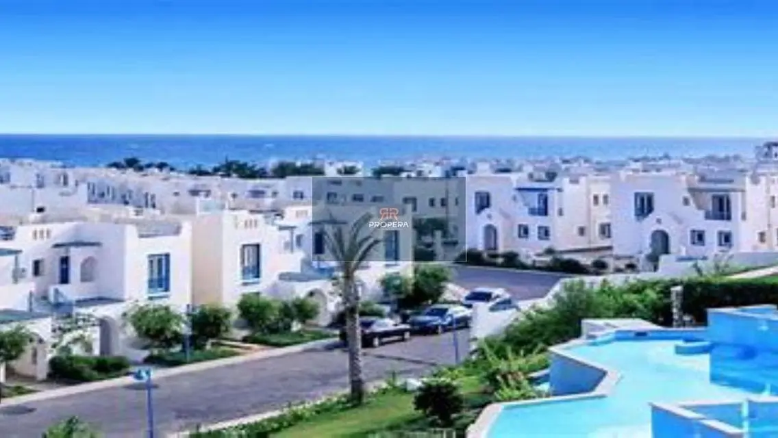 Luxury Apartment for Sale - Overlooking the Lake