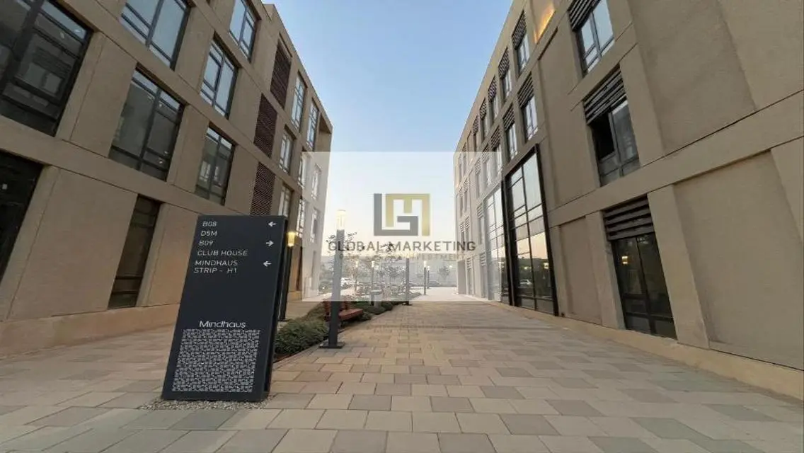 دور كامل اداري 750 متر للايجار في ديستريكت 5