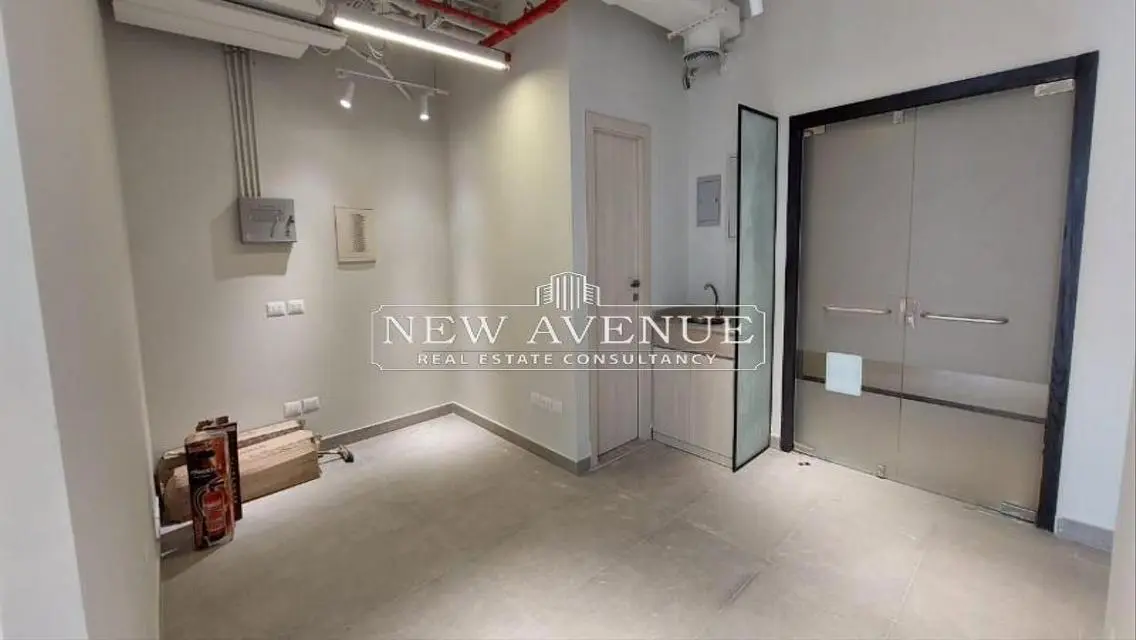 Office 128m for Rent | Hyde Park-New Cairo
