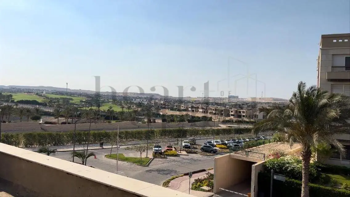 فيلا رائعة فاخرة للبيع في قلب المدينة