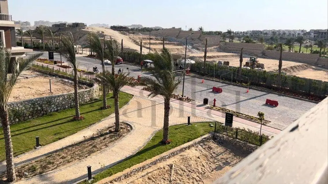 فيلا رائعة فاخرة للبيع في قلب المدينة