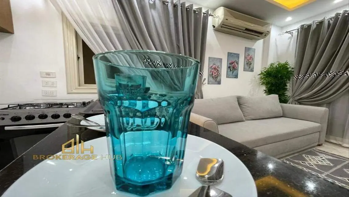 ستديو للايجار لوكيشن مميز جنوب الأكاديمية,