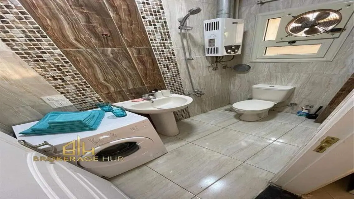 ستديو للايجار لوكيشن مميز جنوب الأكاديمية,