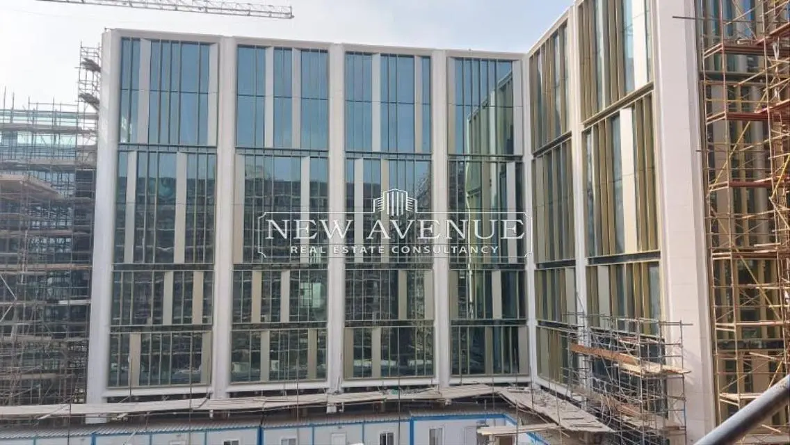 Car Showroom 470m for Rent in One-Ninety New Cairo