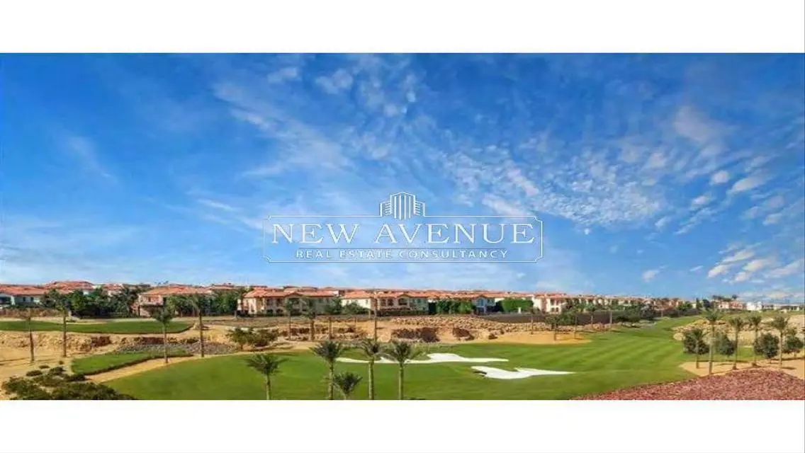 Standalone in UPTOWN prime location first row golf