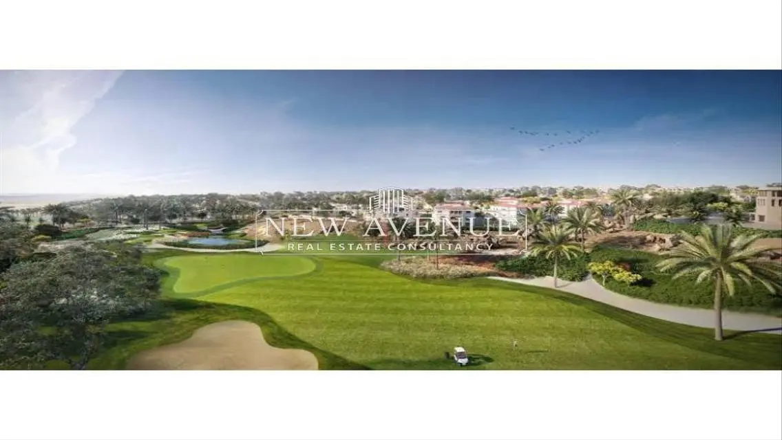 Standalone in UPTOWN prime location first row golf