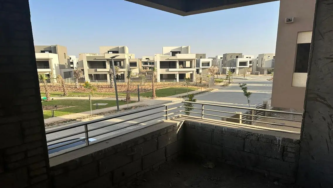 Luxury 3-Bedroom Apartment at a Competitive Price in the City Center