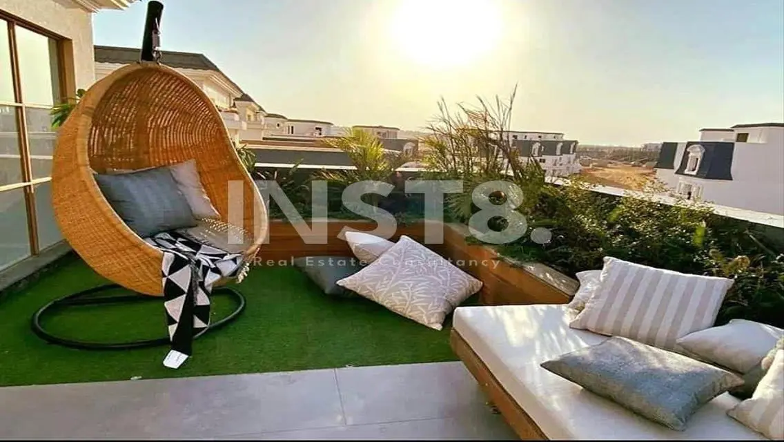 Old price, Ivilla roof for sale in MV Hyde Park