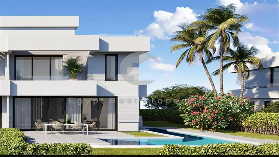 CHALET RESALE IN JUNE LOW PRICE DELIVERY AFTER 6M.
